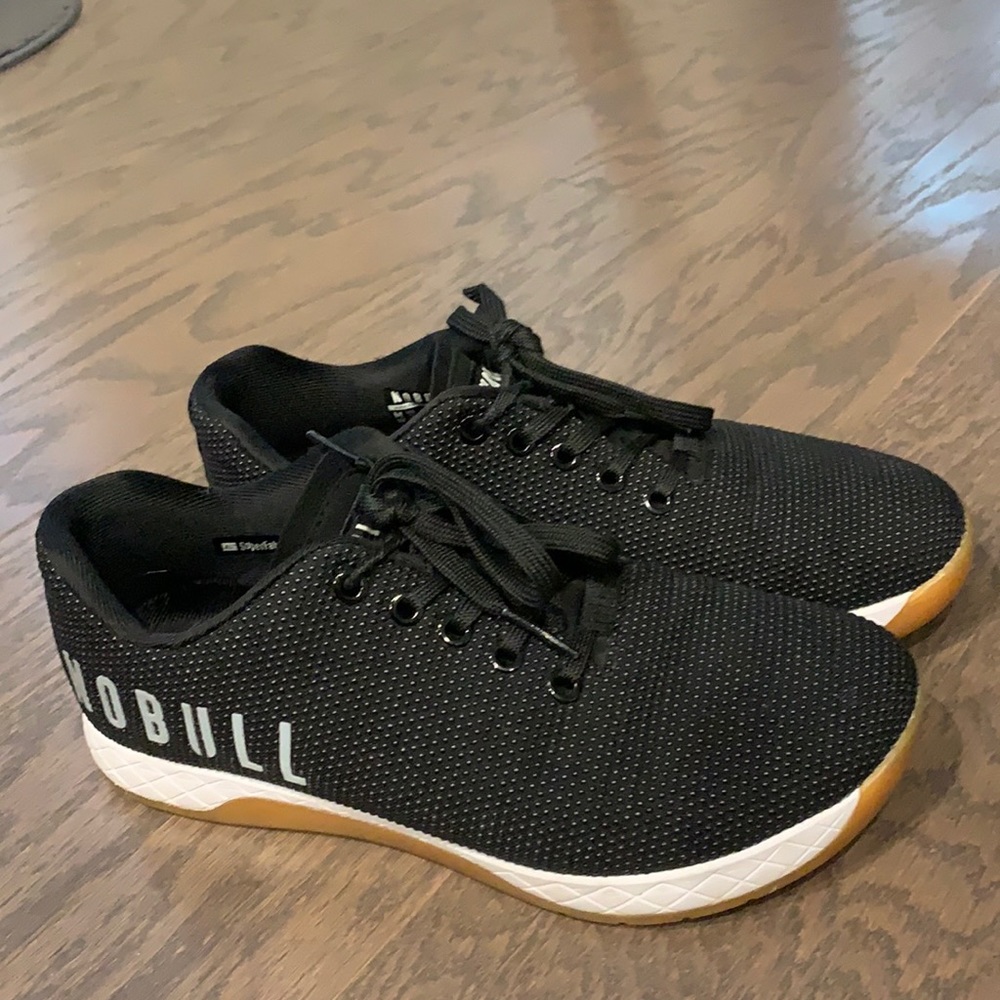 NO BULL TRAINERS black and white guar gum